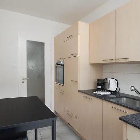 Downtown Dream 2 5br With Balcony And Style Ba 51 * Zürih