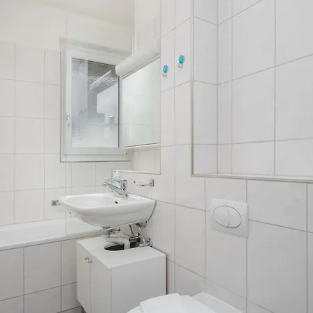 Downtown Dream 2 5br With Balcony And Style Ba 51 *